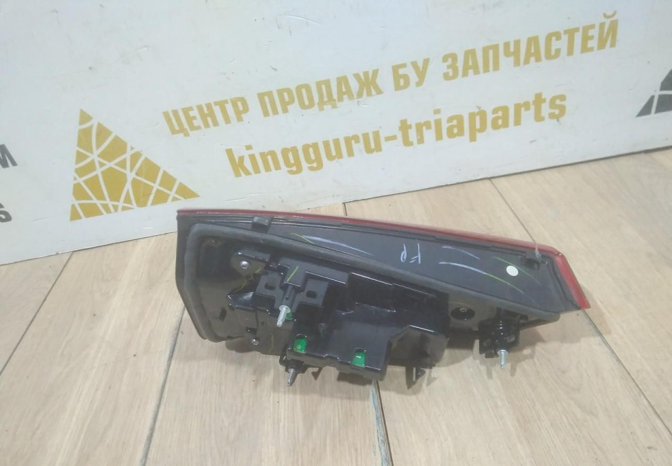Фонарь ЛЭД LED внутренний правый бу BMW X3 G01 OEM 63217408744