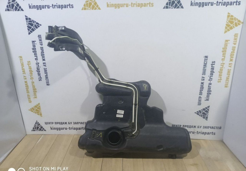 Бензобак бу Skoda Rapid OEM 6RU201085