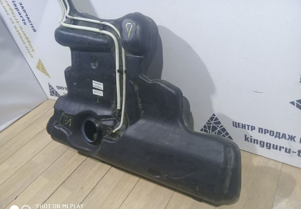 Бензобак бу Skoda Rapid OEM 6RU201085
