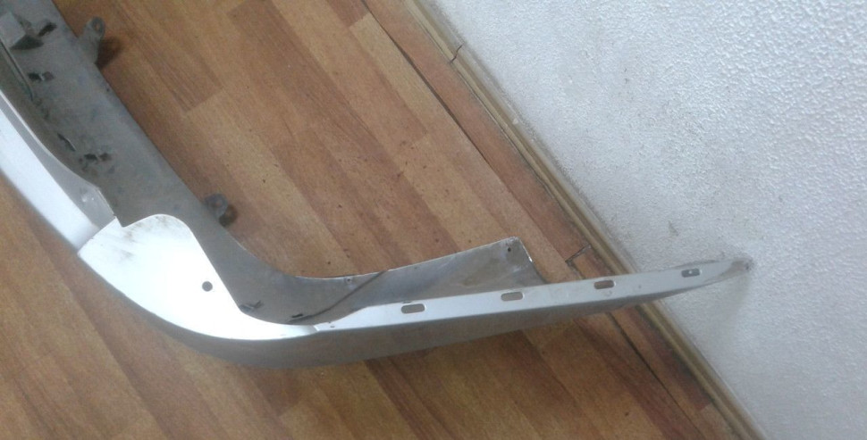 Бампер задний Lada Vesta oem 8450006699 скл-3 Бампер задний Lada Vesta oem 8450006699 скл-3