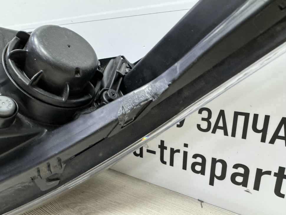 Фара правая Hyundai Creta 1 GSr OEM 92102M0100