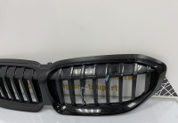 Решетка радиатора BMW 3 G20 OEM 51137449432