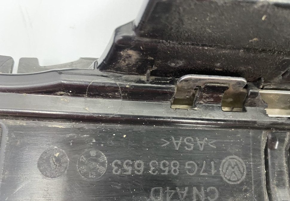 Решетка радиатора Volkswagen Jetta 7 2018 OEM 17G853651 17G853653