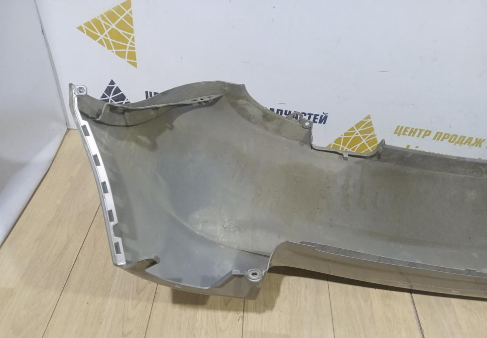 Бампер задний бу Skoda Fabia OEM 5J6807421H