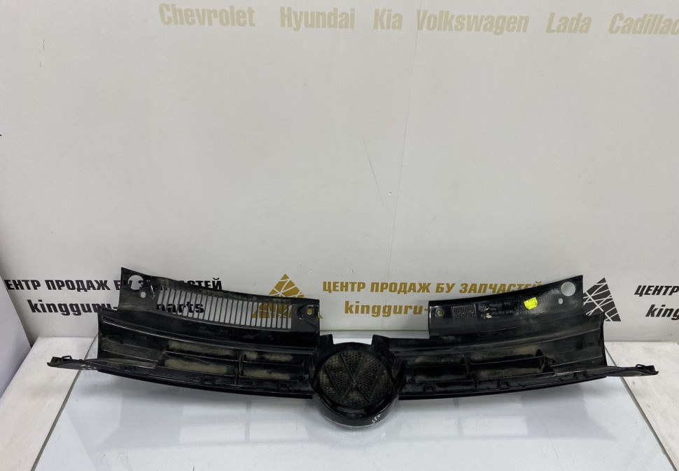 Решетка радиатора Volkswagen Golf 6 2009 R-Line OEM 5k0853653S