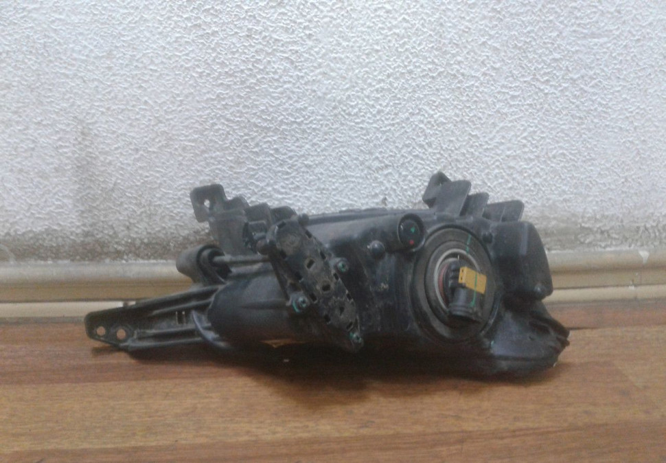 Фара Птф правая Hyundai Tucson 3 (слом. 1 крепл.) oem 92202d7000
