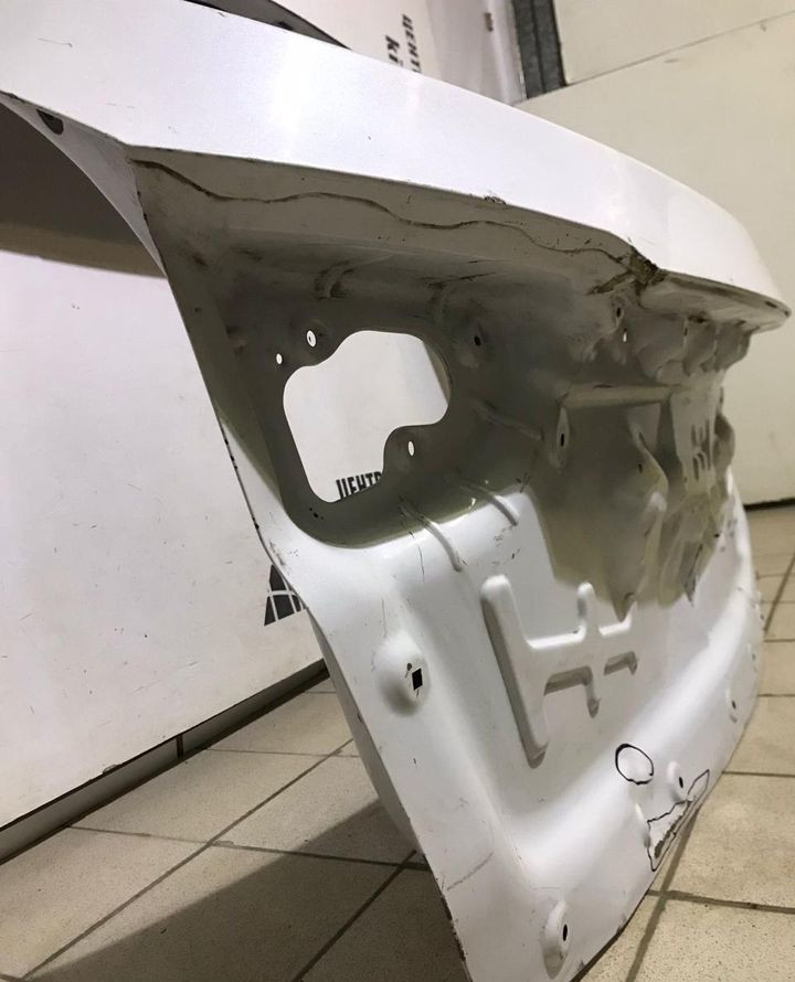 Крышка багажника Hyundai I40 универсал oem 737003Z020 (скл-3) Крышка багажника Hyundai I40 универсал oem 737003Z020 (скл-3)