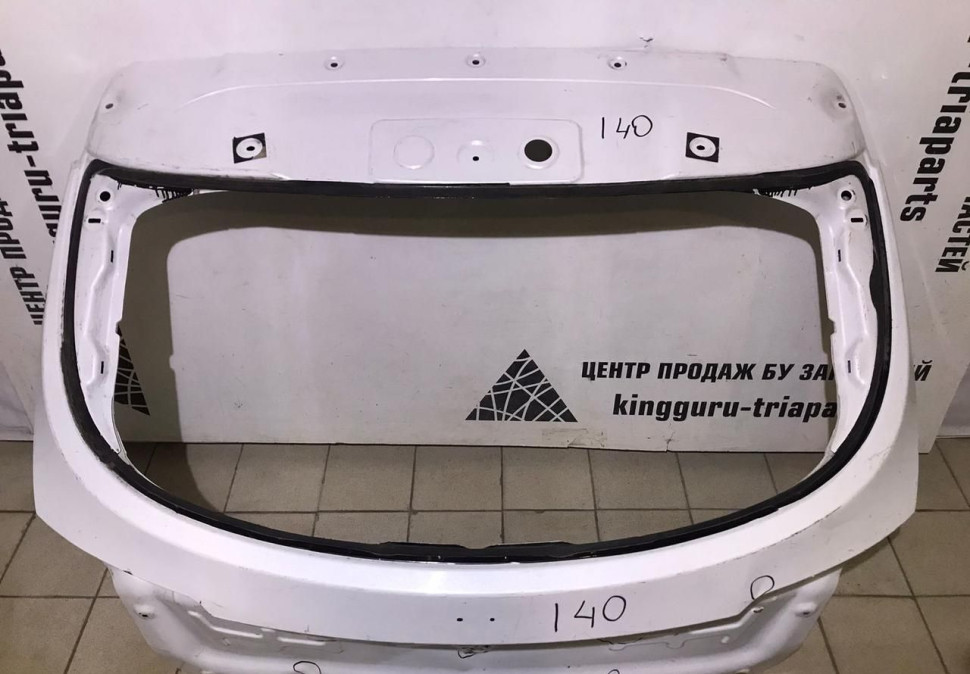 Крышка багажника Hyundai I40 универсал oem 737003Z020 (скл-3) Крышка багажника Hyundai I40 универсал oem 737003Z020 (скл-3)