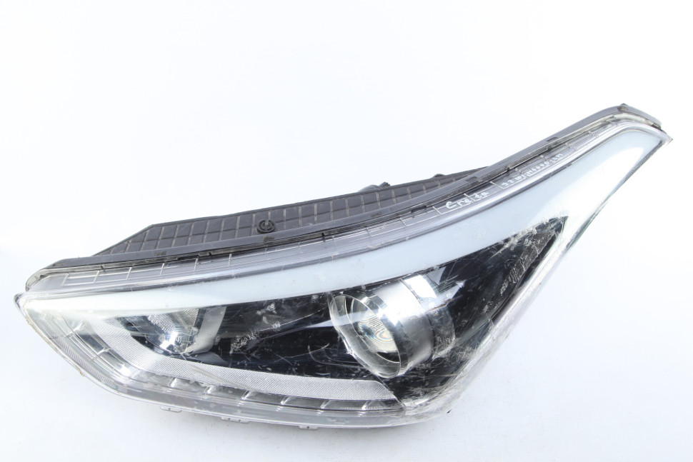 Фара левая диодная Hyundai Creta 1 2016 OEM 92101M0100 Фара левая диодная Hyundai Creta 1 2016 OEM 92101M0100