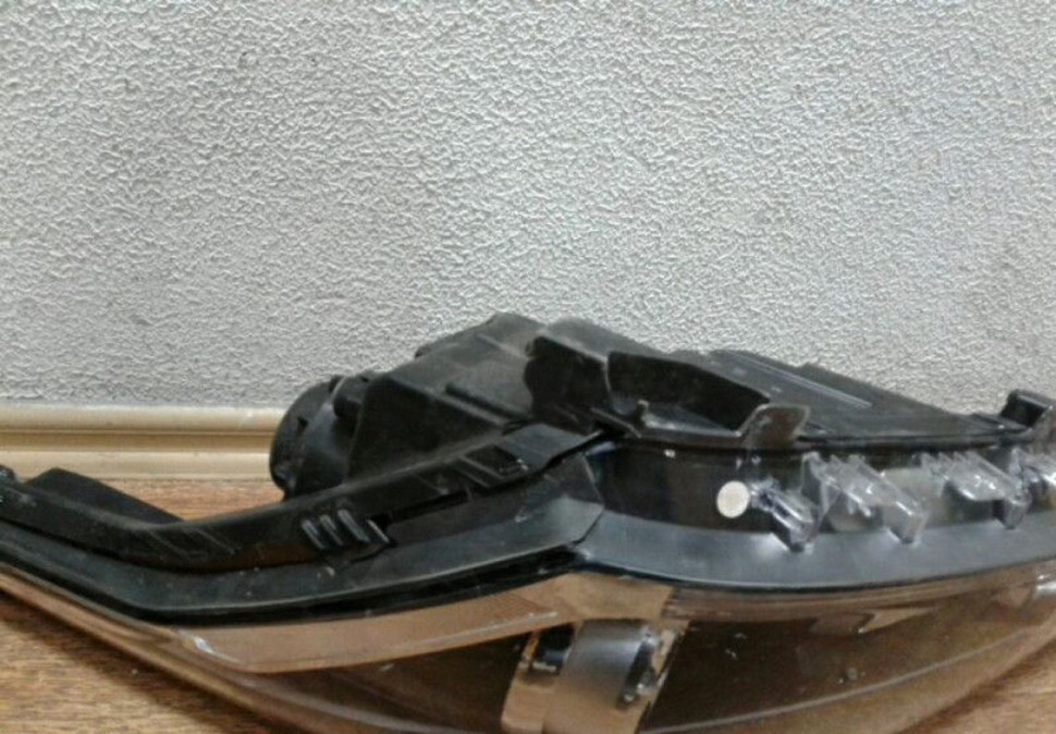 Фара левая диодная Hyundai Creta 1 2016 OEM 92101M0100 Фара левая диодная Hyundai Creta 1 2016 OEM 92101M0100