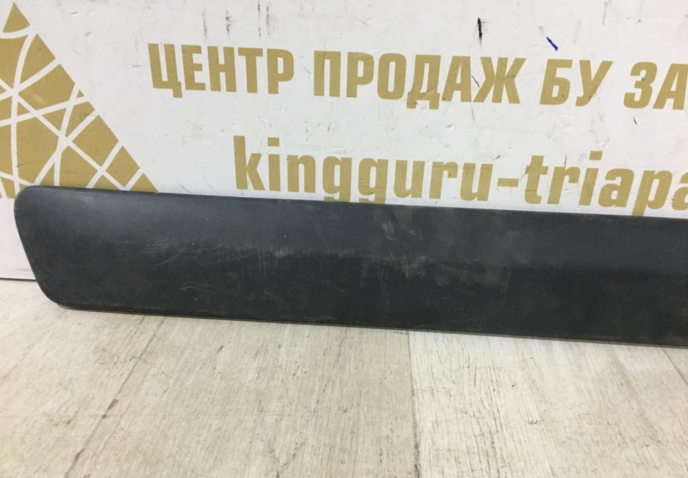 Молдинг двери передний левый Lada Largus oem 8450000409 (скл-3) Молдинг двери передний левый Lada Largus oem 8450000409 (скл-3)