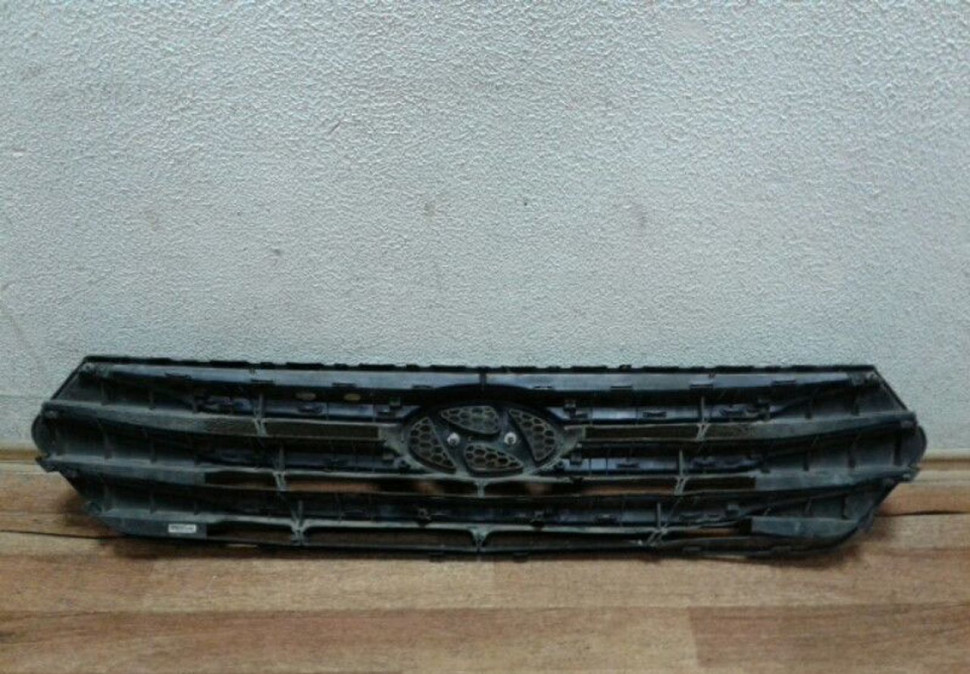 Решетка радиатора Hyundai Creta Oem 86351M0000 (трещ) Решетка радиатора Hyundai Creta Oem 86351M0000 (трещ)