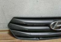 Решетка радиатора Hyundai Creta Oem 86351M0000 (трещ)