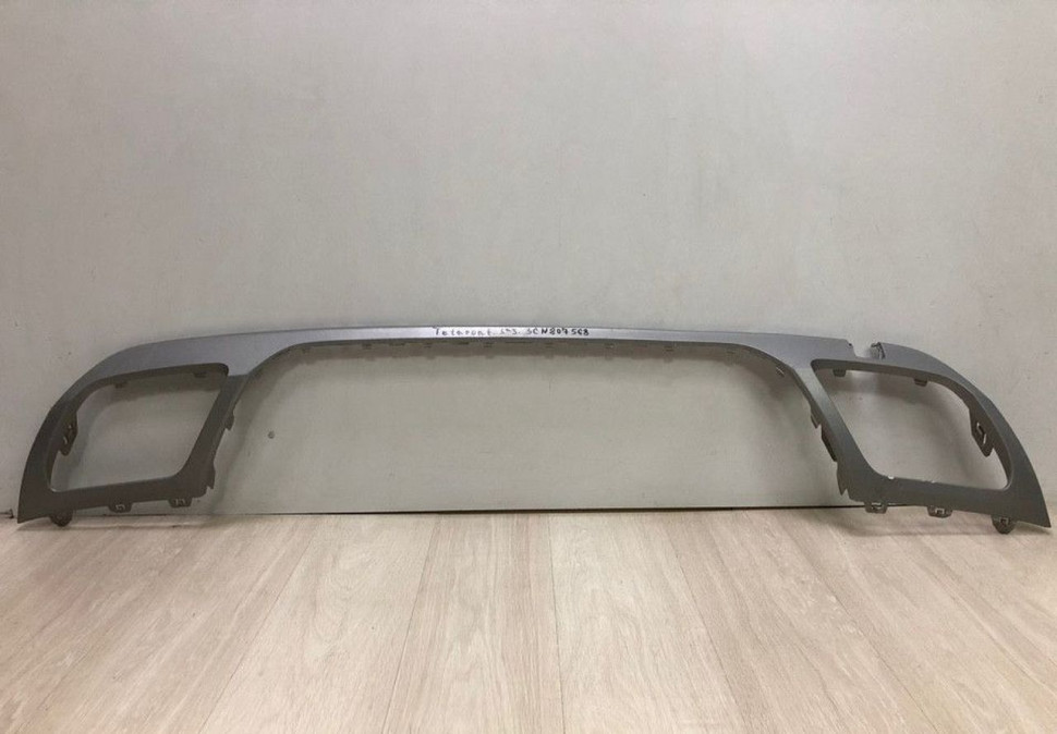 Накладка заднего бампера Volkswagen Teramont  oem 3cn807568
