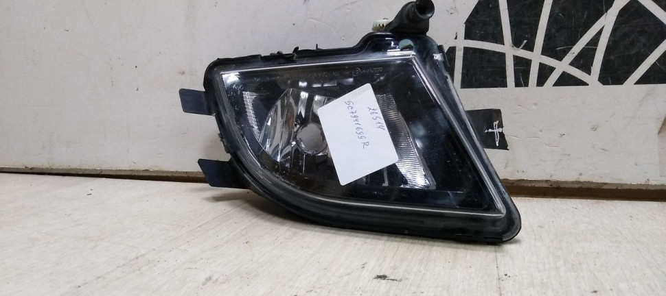 Противотуманная фара левая Volkswagen Jetta 6 рест (14-18) oem 5C7941966R Противотуманная фара левая Volkswagen Jetta 6 рест (14-18) oem 5C7941966R