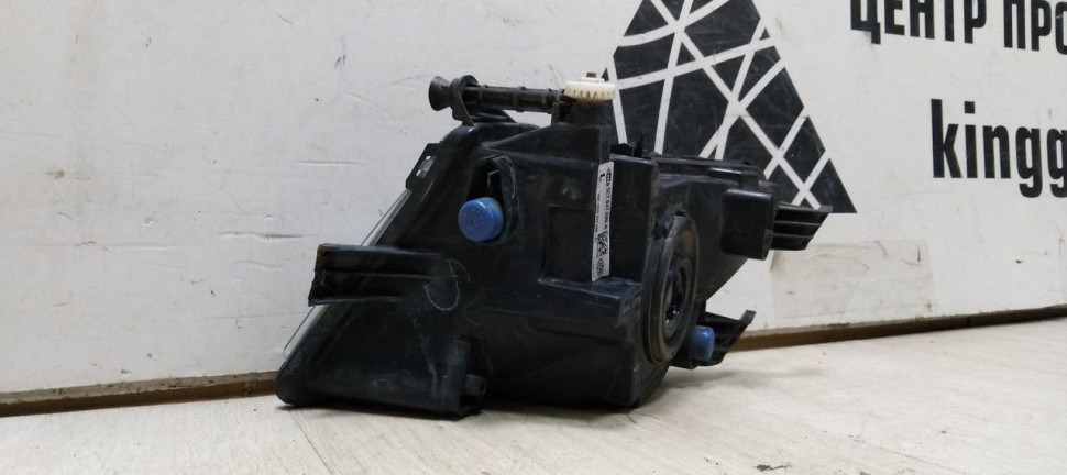 Противотуманная фара левая Volkswagen Jetta 6 рест (14-18) oem 5C7941966R Противотуманная фара левая Volkswagen Jetta 6 рест (14-18) oem 5C7941966R