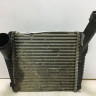 Интеркулер правый Volkswagen Touareg NF oem 7P0145804A (мал.вмятины)