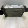 Интеркулер правый Volkswagen Touareg NF oem 7P0145804A (мал.вмятины)