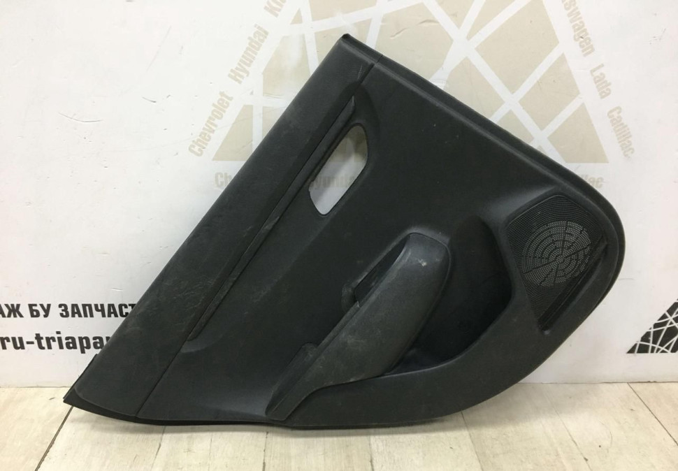 Обивка двери задняя левая Kia Rio 4 седан oem 83310H0010