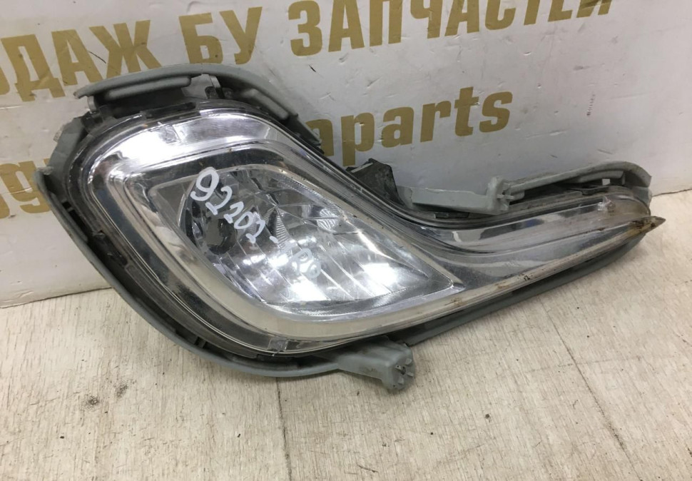 Фара птф правая Hyundai Solaris 1 2010  oem 922021r000