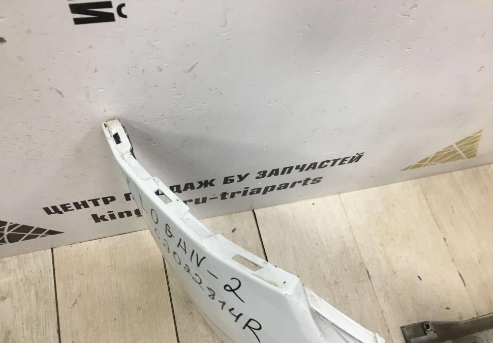 Бампер передний Renault Logan 2 OEM 620228143R