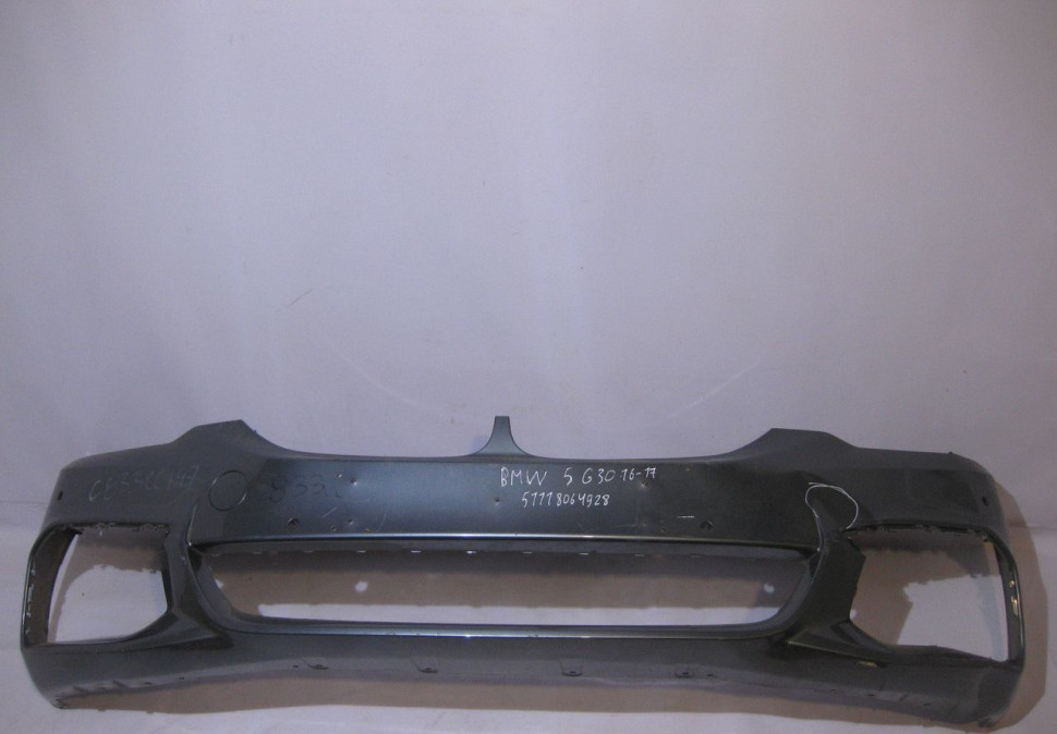 Бампер передний BMW 5 G30 oem 51118064928 (вмятина) (скл-3)