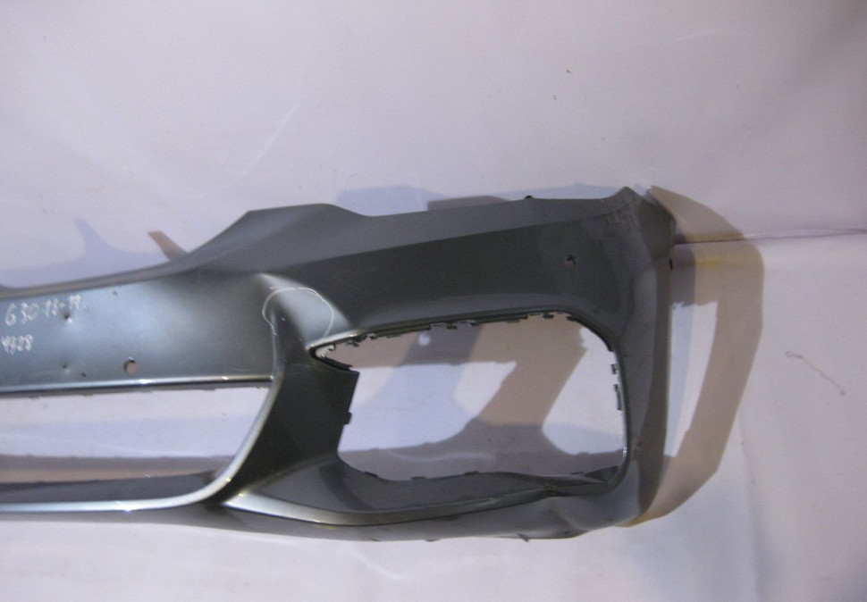 Бампер передний BMW 5 G30 oem 51118064928 (вмятина) (скл-3)