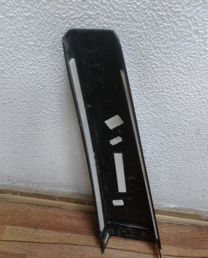 Накладка средней стойки левая Volkswagen Polo oem 6ru853289