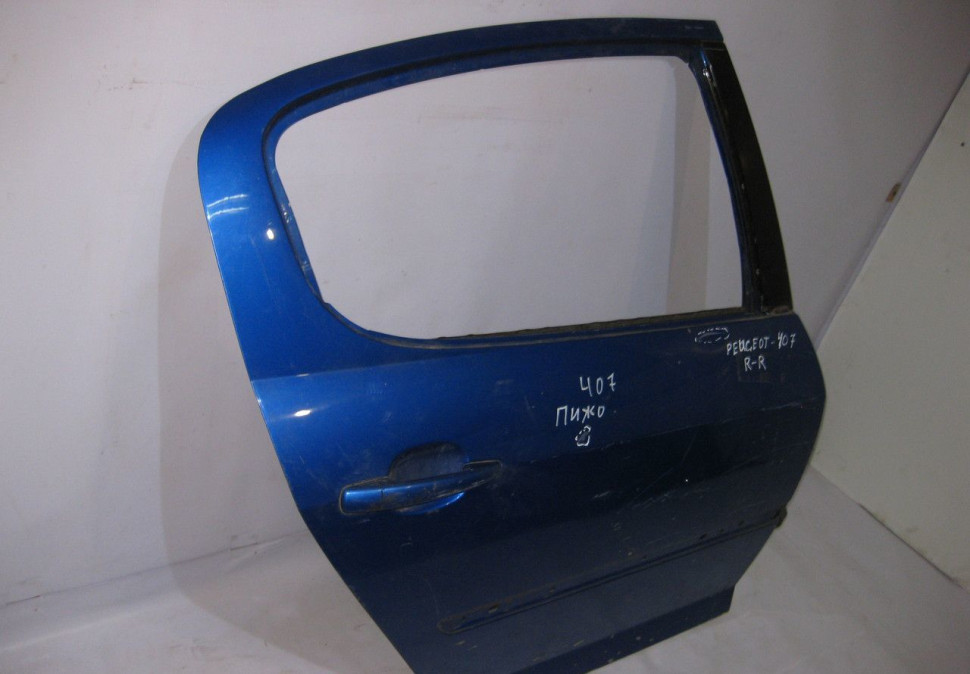 Дверь задняя правая Peugeot 407 (скл-3)
