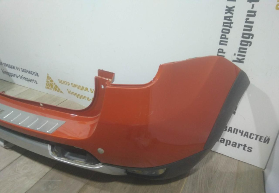 Бампер задний бу Renault Duster рестайлинг OEM 850225435R (В)