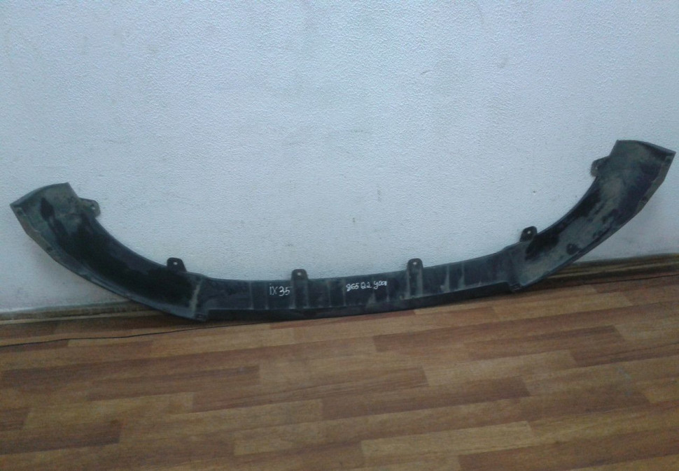 Спойлер переднего бампера Hyundai iX35 oem 865122y000