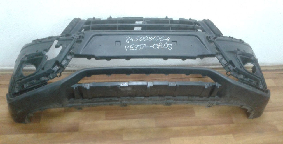 Бампер передний бу Lada Vesta Cross OEM 8450031004 (скл-3)