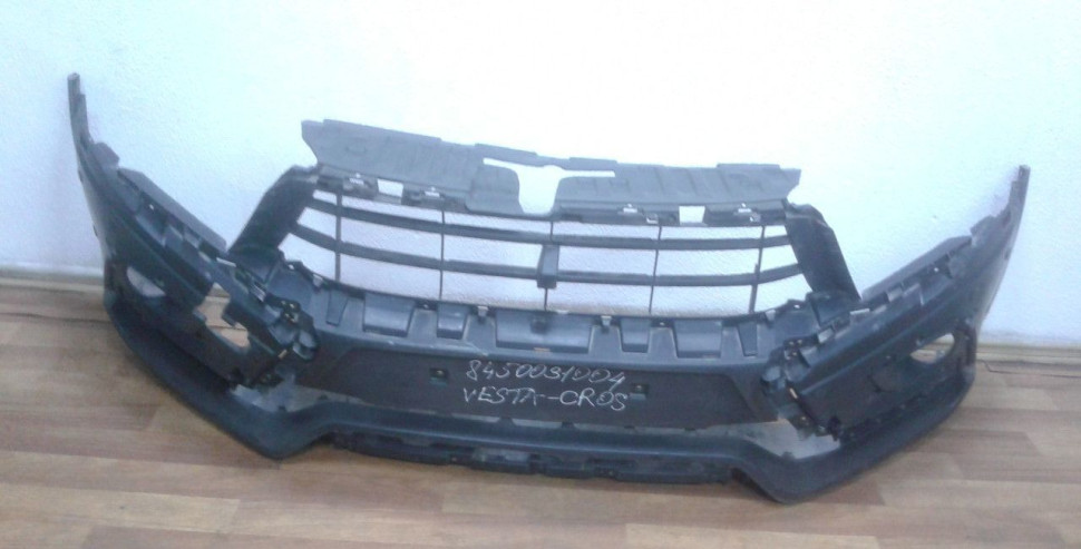 Бампер передний бу Lada Vesta Cross OEM 8450031004 (скл-3)