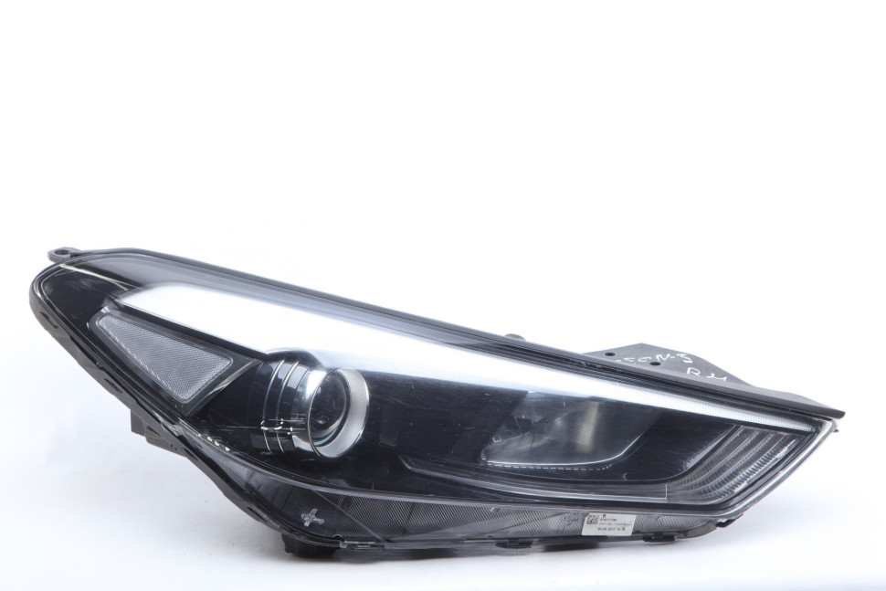 Фара правая галоген Hyundai Tucson 3 дорестайлинг 2015 OEM 92102D7000