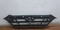 Решетка радиатора Hyundai Tucson 3 oem 86351d7000(трещина)