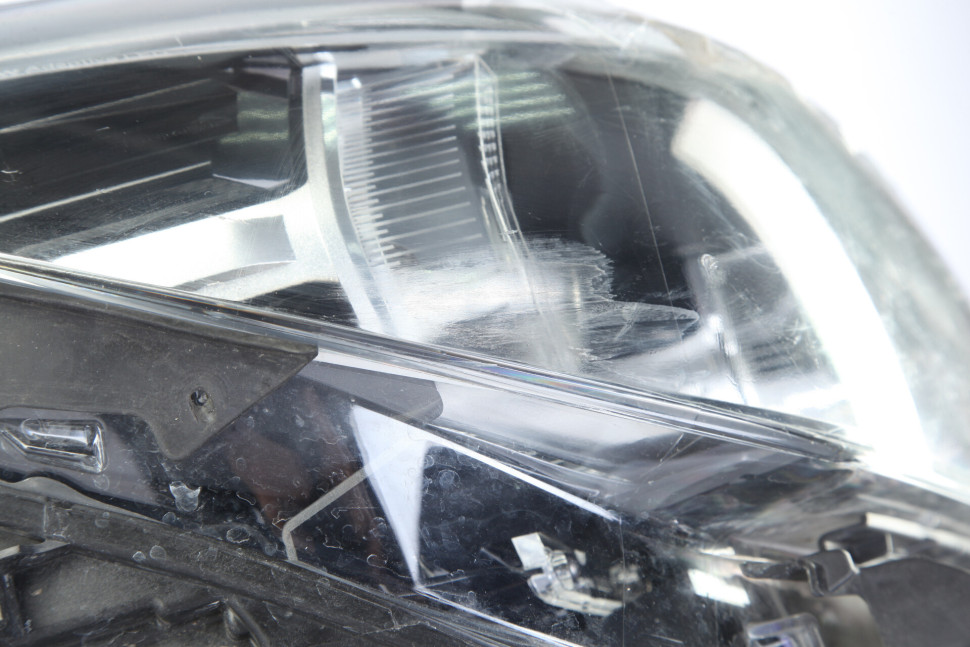Фара ЛЭД LED адаптив правая бу BMW X3 G01 OEM 63117466126