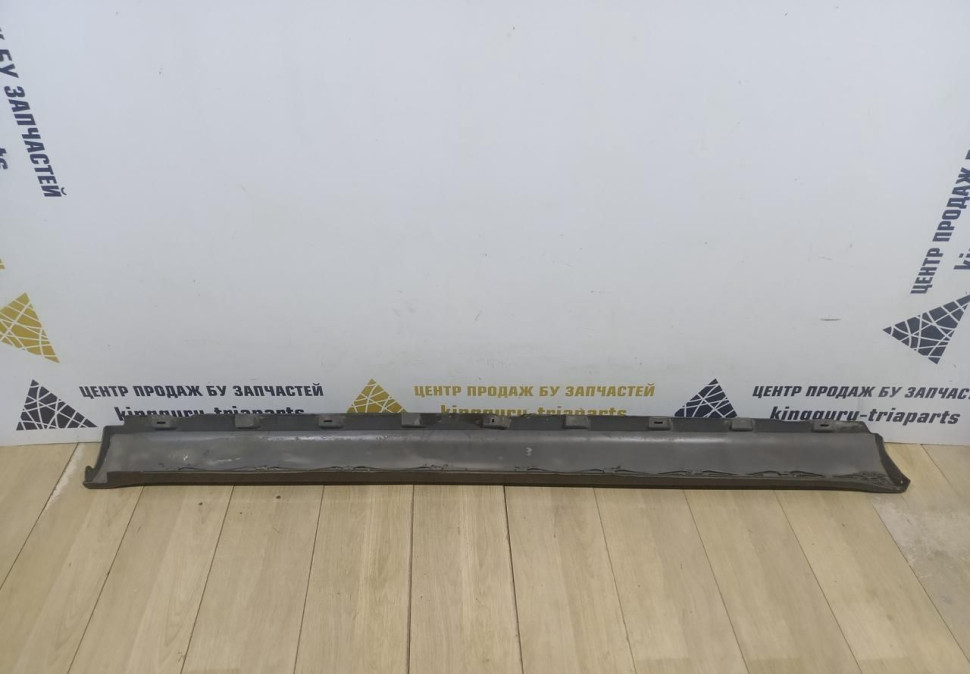 Порог левый бу Skoda Yeti OEM 5L0853855B