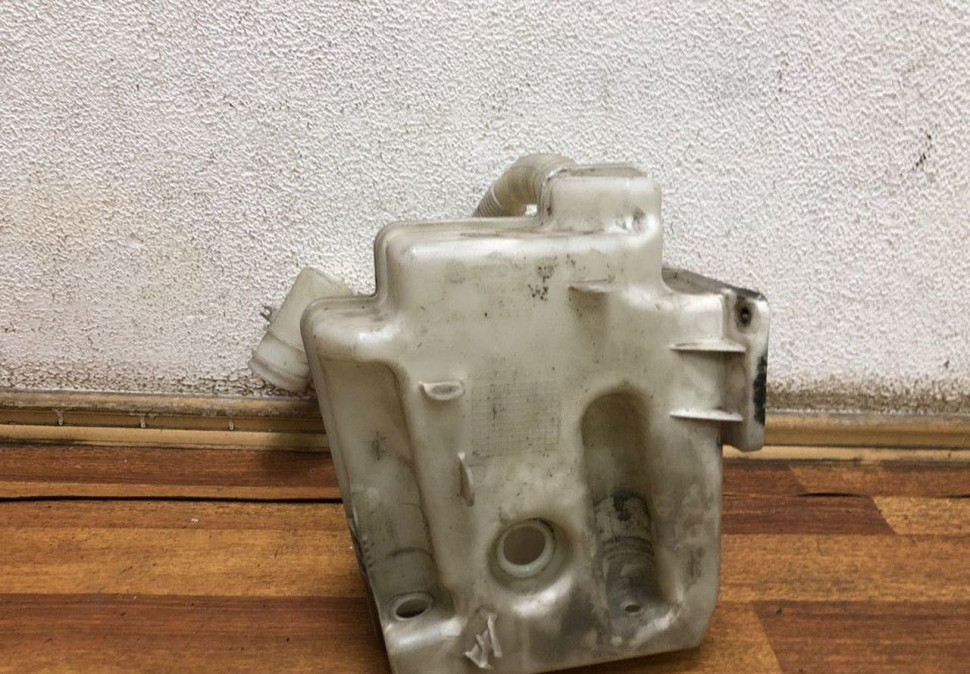Бачок омывателя Volkswagen Touran oem 1k0955453