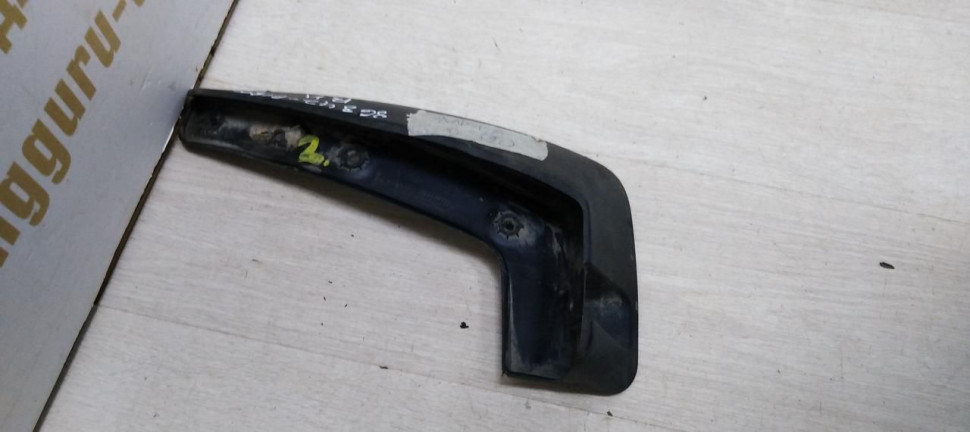 Брызговик задний правый Kia Sportage 4 рест 2018> oem 86842F1500 Брызговик задний правый Kia Sportage 4 рест 2018> oem 86842F1500