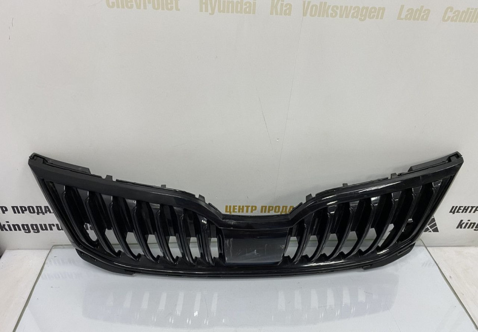 Решетка радиатора Skoda Octavia A7 рестайлинг 2017 OEM 5E0853653C Решетка радиатора Skoda Octavia A7 рестайлинг 2017 OEM 5E0853653C