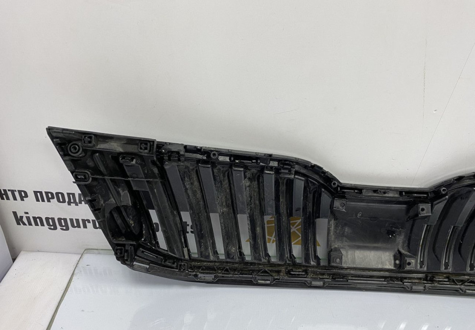 Решетка радиатора Skoda Octavia A7 рестайлинг 2017 OEM 5E0853653C Решетка радиатора Skoda Octavia A7 рестайлинг 2017 OEM 5E0853653C