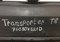 Бампер передний Volkswagen Transporter T6 15-20 oem 7e0807221D (скл-3)