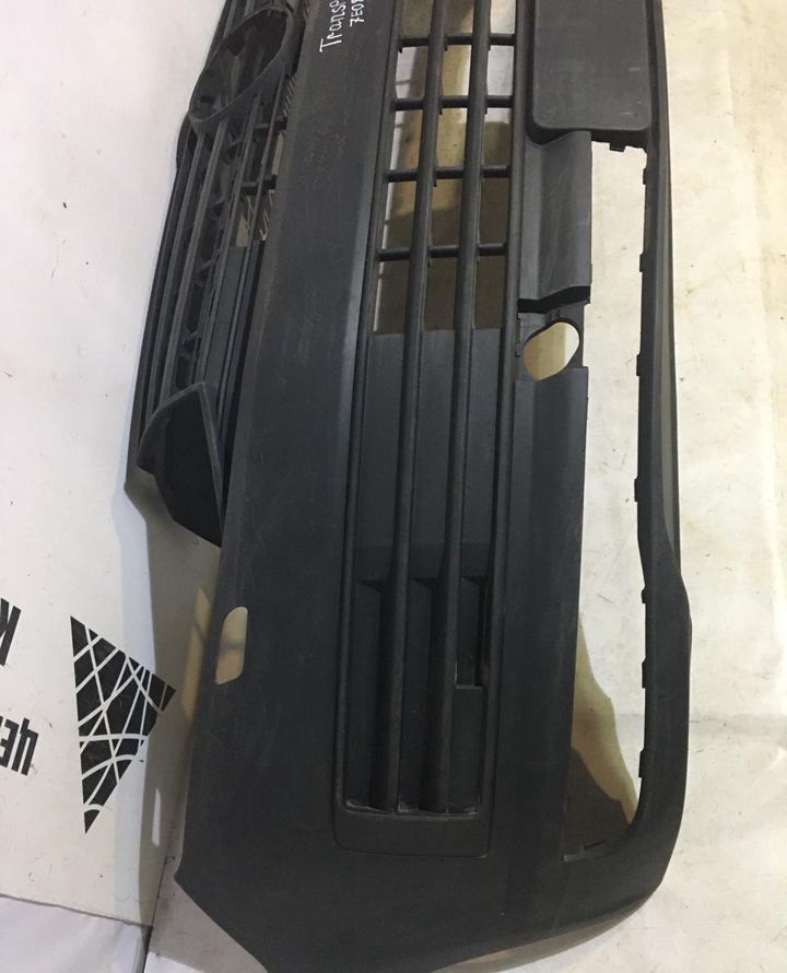 Бампер передний Volkswagen Transporter T6 15-20 oem 7e0807221D (скл-3) Бампер передний Volkswagen Transporter T6 15-20 oem 7e0807221D (скл-3)
