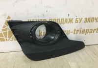 Решетка противотуманной фары левая Renault Logan 2 рестайлинг OEM 261A37637R