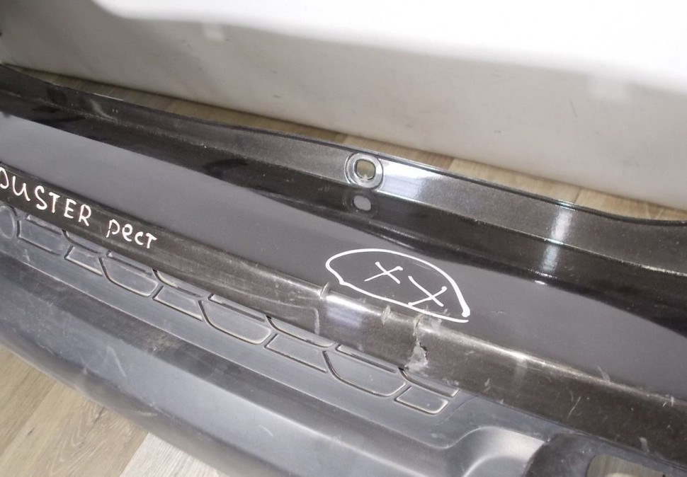 Бампер задний бу Renault Duster OEM 850225435R