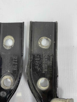 Петля капота левая правая Volkswagen Polo 5 2009-2020 oem 6R0823301B, 6R0823302B