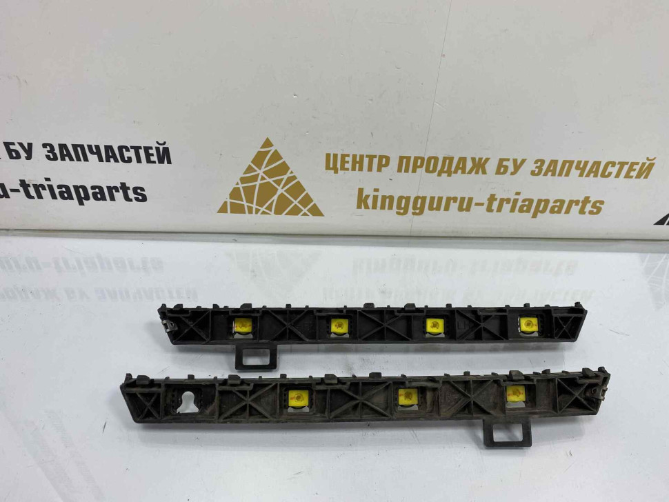 Кронштейн заднего бампера левый правый Hyundai Solaris 2 2017 OEM 86613H5000 86614H5000