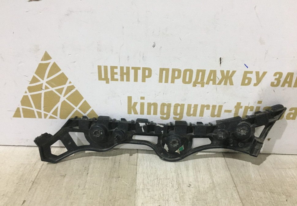 Кронштейн заднего бампера левый Renault Logan 2 OEM 850457099R