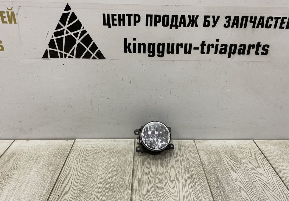 Фара противотуманная Renault Logan 2 OEM 261500097R Фара противотуманная Renault Logan 2 OEM 261500097R