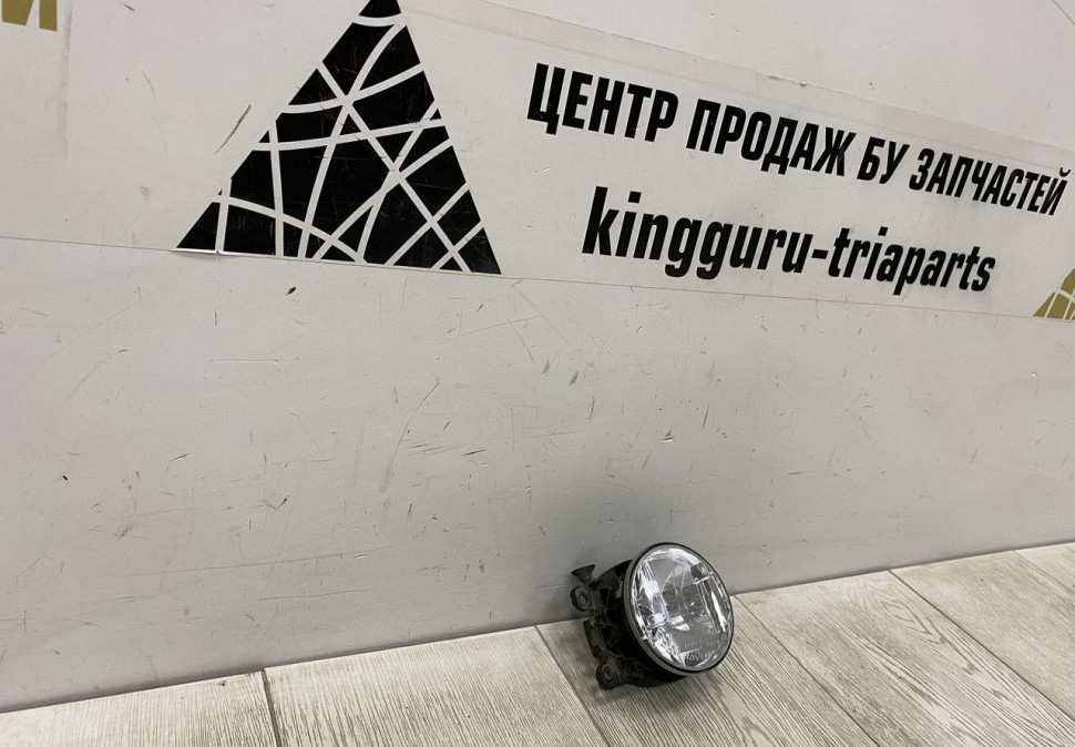 Фара противотуманная Renault Logan 2 OEM 261500097R Фара противотуманная Renault Logan 2 OEM 261500097R
